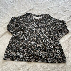 Blair XL Long sleeve center pocket top with side seam printed kangaroo pocket